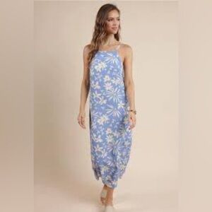 Sadie & Sage Blue and White Floral Dress